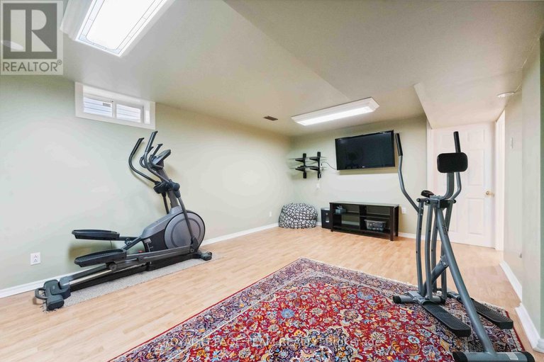 29042876/39-vermont-avenue/barrhaven-east/ottawa/ontario/K2G6M2_40