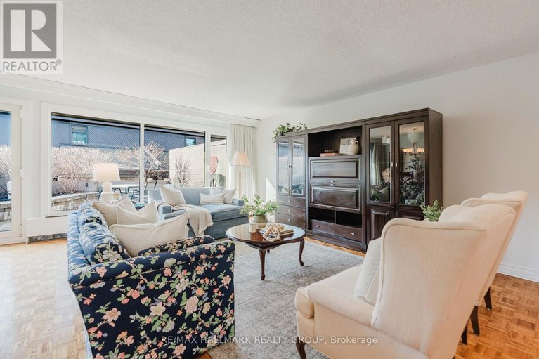 29608054/th2-300-queen-elizabeth-drive/glebe/ottawa/ontario/K1S3M6_15