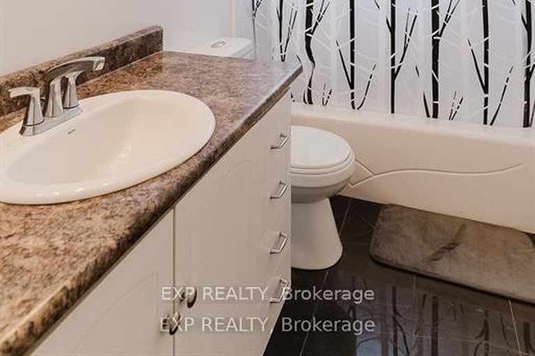 28238313/4-parklane-court/blackburn-hamlet/ottawa/ontario/K1B3H2_18
