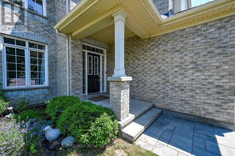 28603563/544-ravendale-way/stonebridge/ottawa/ontario/K2J0G9_2