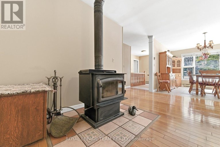 29606230/5202-mcdonlads-corners-road/lanark-highlands-dalhousie-twp/lanark-highlands/ontario/K0G1M0_16