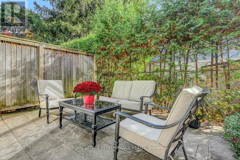 29013155/318-iona-street/westborohampton-park/ottawa/ontario/K1Z7B9_25