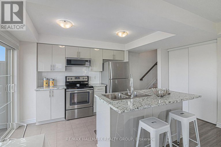28319923/b-735-magnolia-street/avalon-west/ottawa/ontario/K4A1B7_9