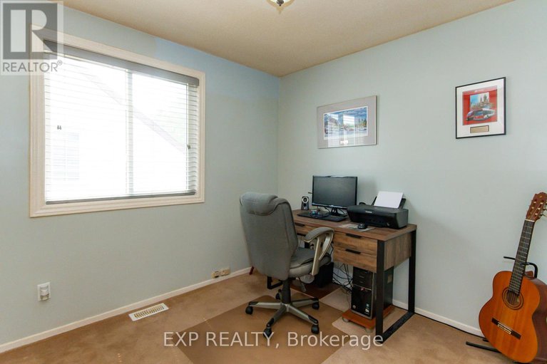 28588528/1576-st-georges-street/bilberry-creekqueenswood-heights/ottawa/ontario/K1E2M9_25