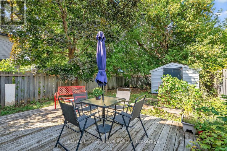 28798908/217-montfort-street/vanier/ottawa/ontario/K1L5P3_30