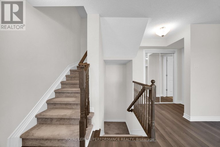 29430719/517-ozawa-private-e/cfb-rockcliffe-and-area/ottawa/ontario/K1K4Z8_4
