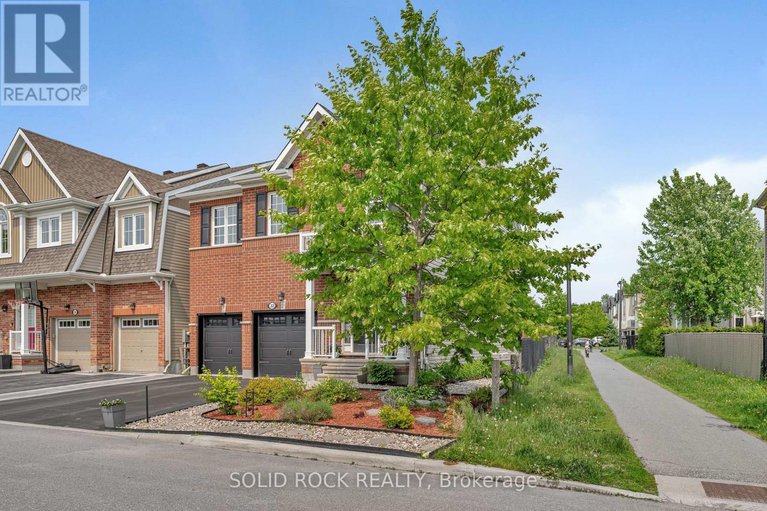 32 Solaris Drive