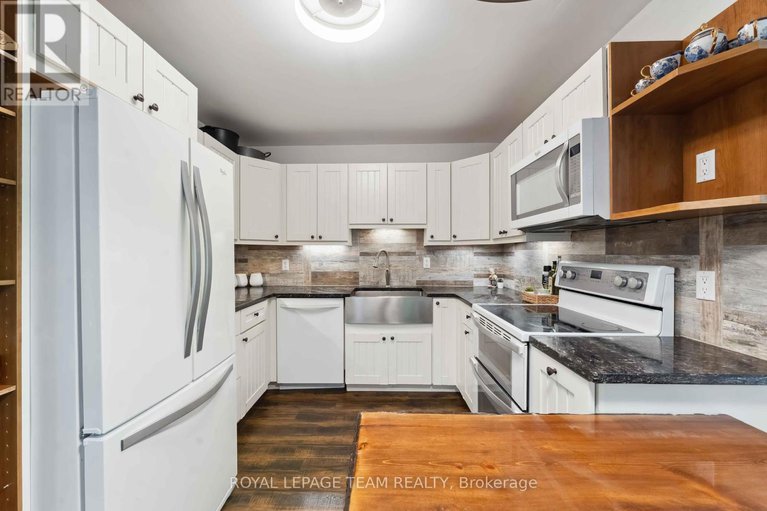 28386723/2353-georgina-drive-n/whitehaven/ottawa/ontario/K2B7M6_8