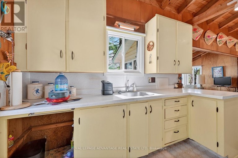 29631097/22-beckwith-street-south/smiths-falls/ontario/K7A2A8_10