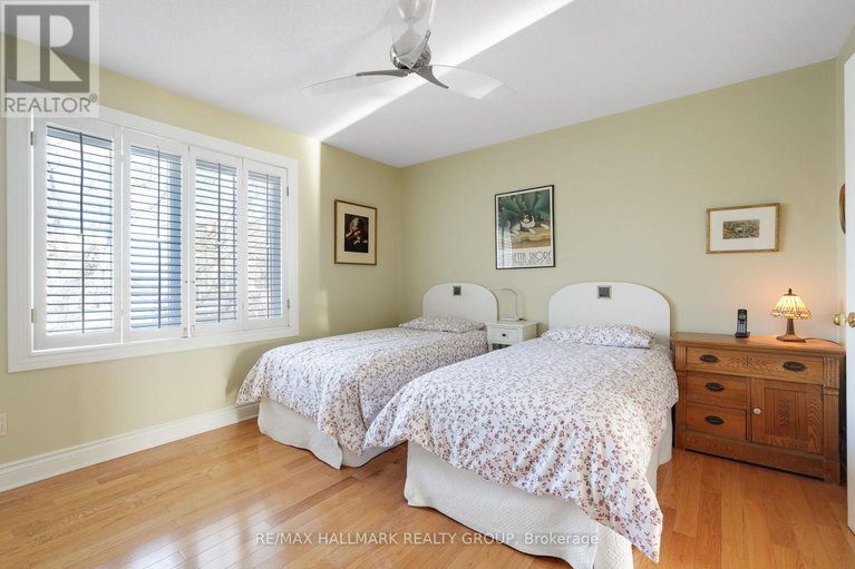 29287336/4-5-harvey-street/ottawa-east/ottawa/ontario/K1S5S5_26