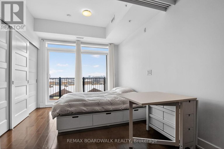 29379158/416-2785-baseline-road/redwood-park/ottawa/ontario/K2H0B7_28