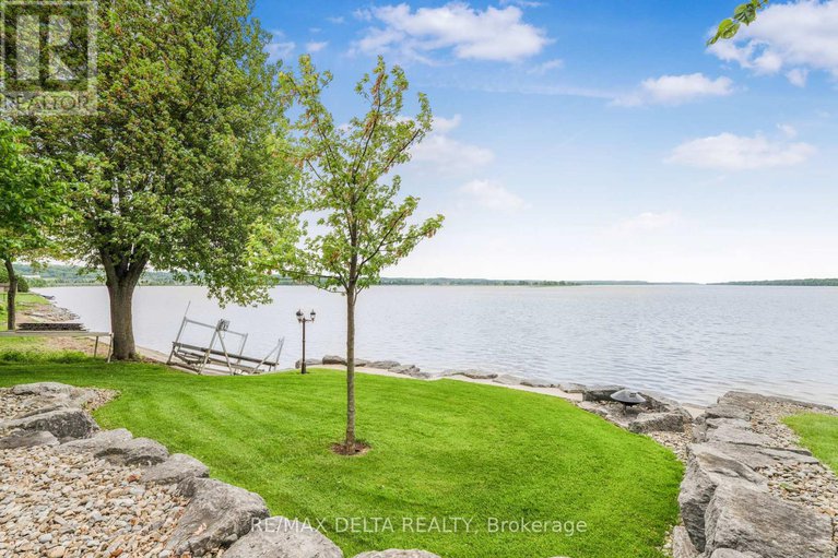 28439850/150-voisine-road/town-of-rockland/clarence-rockland/ontario/K4K1A1_45