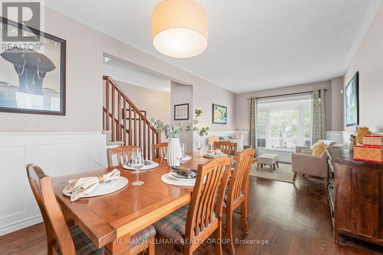28460424/182-felicity-crescent/mer-bleuebradley-estatesanderson-park/ottawa/ontario/K1W0C2_9