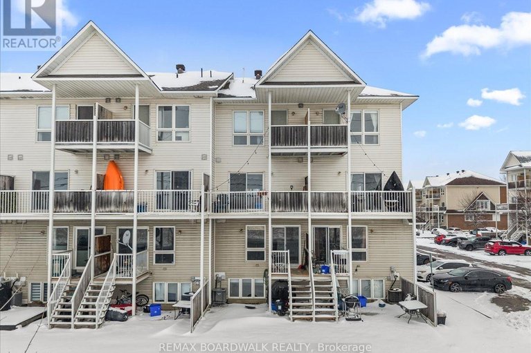 29483798/364-crownridge-drive/emerald-meadowstrailwest/ottawa/ontario/K2M3A4_46