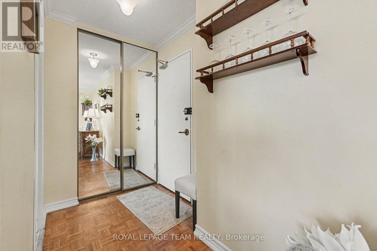 29678237/1101-2625-regina-street/britannia/ottawa/ontario/K2B5W8_2