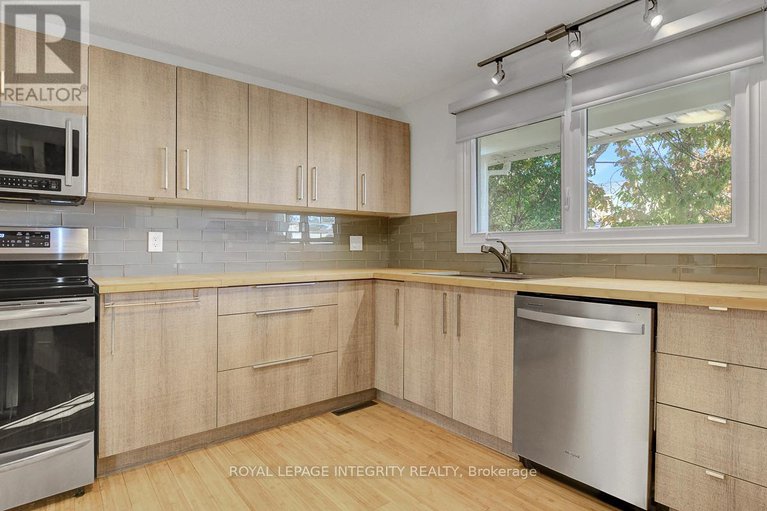 29057303/1142-elmlea-drive/beacon-hill-south/ottawa/ontario/K1J6V9_9