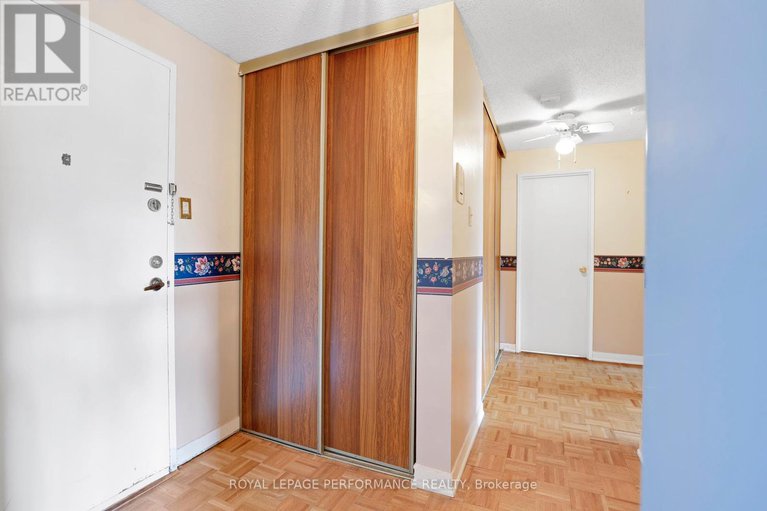 28970576/113-1465-baseline-road/copeland-park/ottawa/ontario/K2C3L9_10