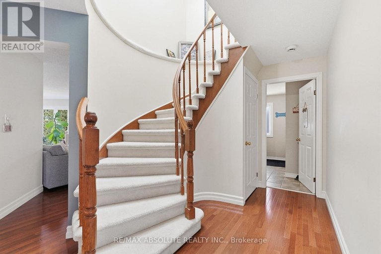 29579178/759-montcrest-drive/fallingbrookridgemount/ottawa/ontario/K4A2N1_19