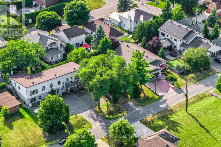 29023134/924-beauchamp-avenue/hiawatha-parkconvent-glen/ottawa/ontario/K1C3A8_30