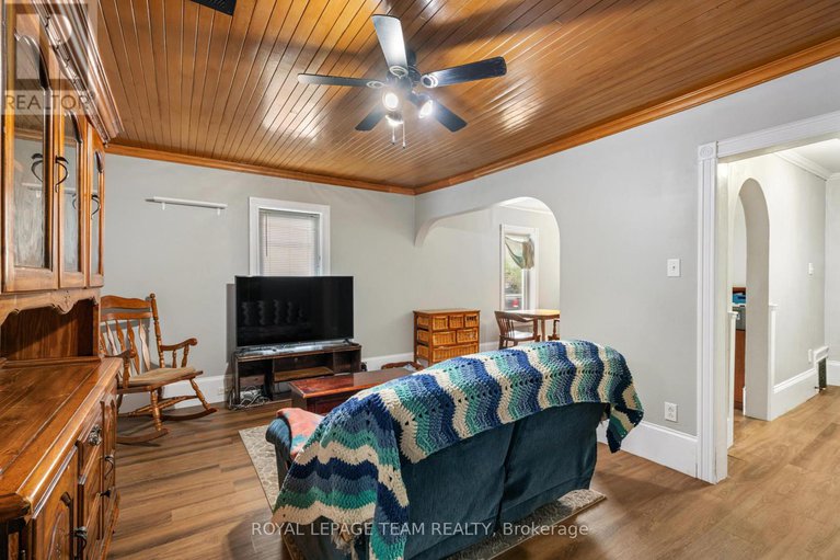 28806107/46-joseph-street/chesterville/north-dundas/ontario/K0C1H0_9