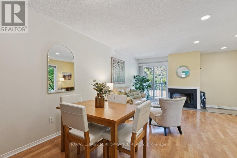 28983916/560-thomson-street/viscount-alexander-park/ottawa/ontario/K1K2J8_12