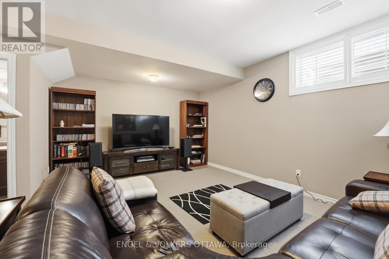 29663476/127-beatrice-drive/longfields/ottawa/ontario/K2J5A4_36