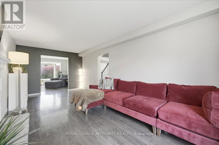 28978669/1406-bouton-dor-way/bilberry-creekqueenswood-heights/ottawa/ontario/K1E3L3_8