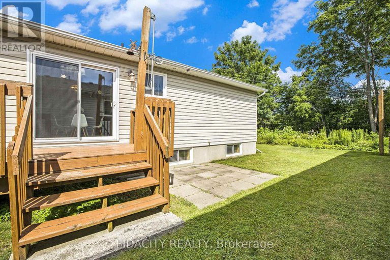 28644851/616-clothier-street-e/kemptville/north-grenville/ontario/K0G1J0_31