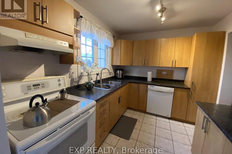 29135222/415-kintyre-private/carleton-square/ottawa/ontario/K2C3M9_39