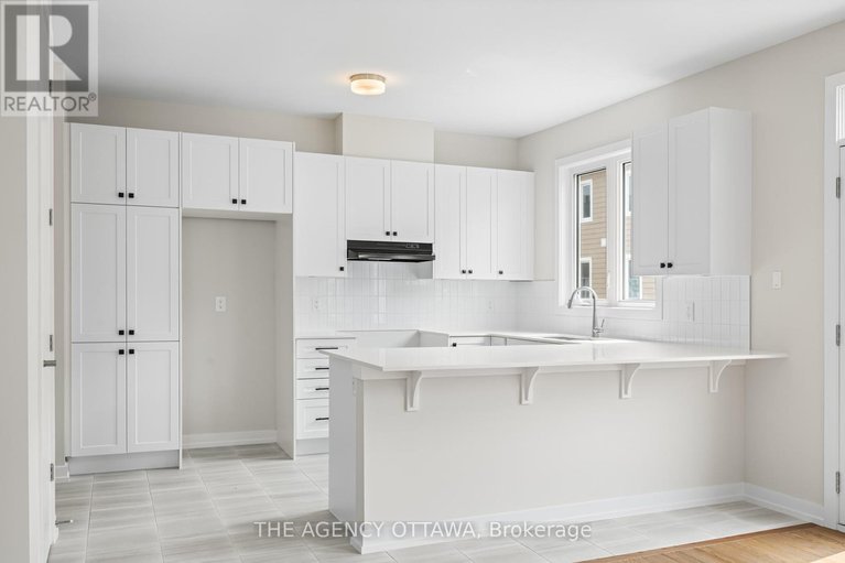 29303464/948-seagrave-lane/btwn-franktown-rd-fallowfield-rd/ottawa/ontario/K0A2Z0_6