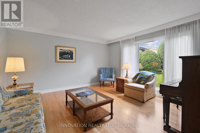 28392162/7-colville-court/beaverbrook/ottawa/ontario/K2K1A9_4