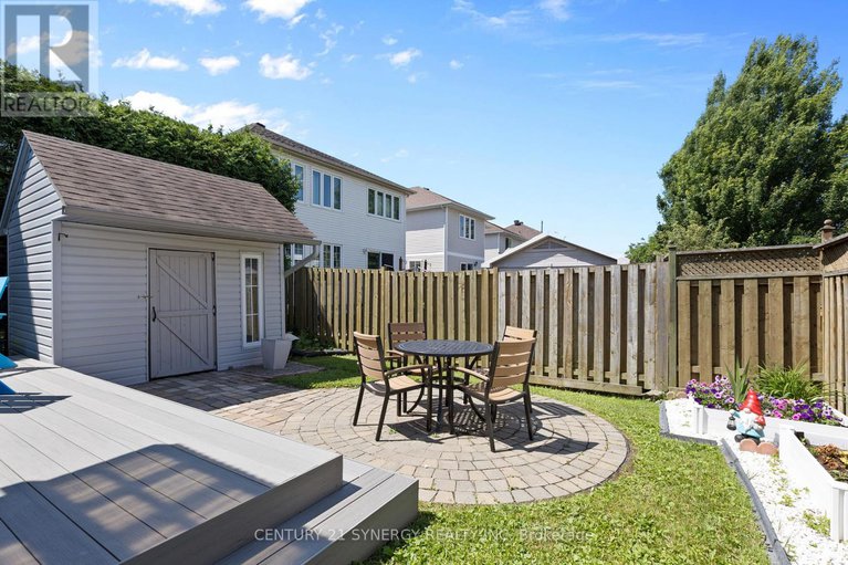 28556678/1525-senateurs-way/fallingbrookpineridge/ottawa/ontario/K4A4A3_38