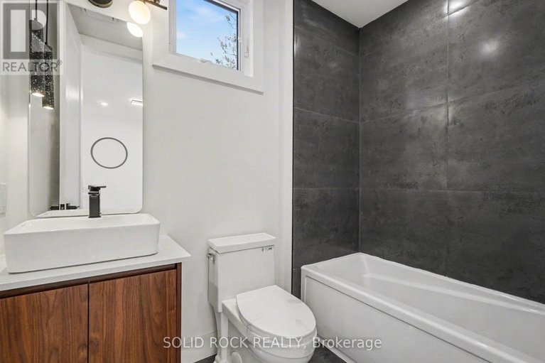 29669926/826-alpine-avenue/queensway-terrace-north/ottawa/ontario/K2B5R6_30