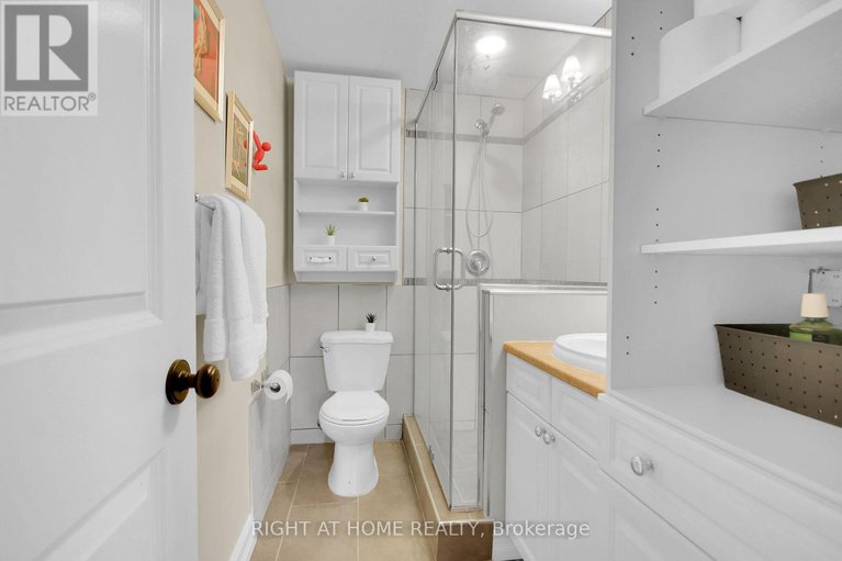 28284390/5-moorside-private/carleton-heights/ottawa/ontario/K2C3P4_25