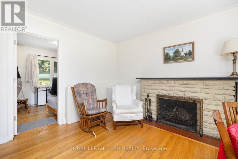 28567956/467-469-braydon-avenue/riverview-park/ottawa/ontario/K1G0W7_14