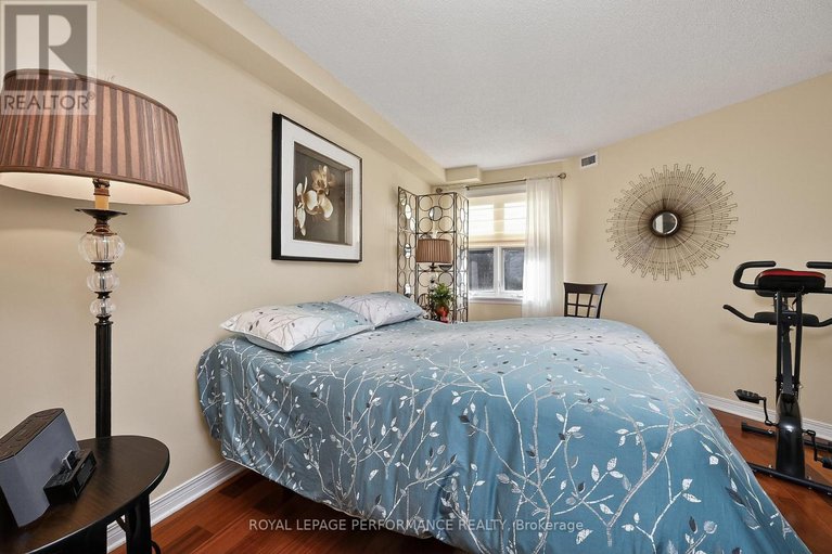 28999707/203-120-darlington-private/hunt-clubwestern-community/ottawa/ontario/K1V0X5_26