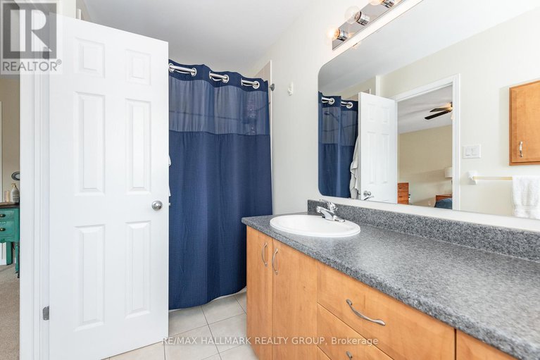 28749902/261-parkrose-private/chatelaine-village/ottawa/ontario/K4A0N8_25