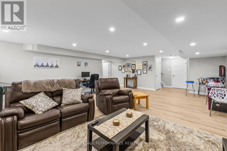 28600091/5-matheson-street/north-stormont-finch-twp/north-stormont/ontario/K0A1R0_37