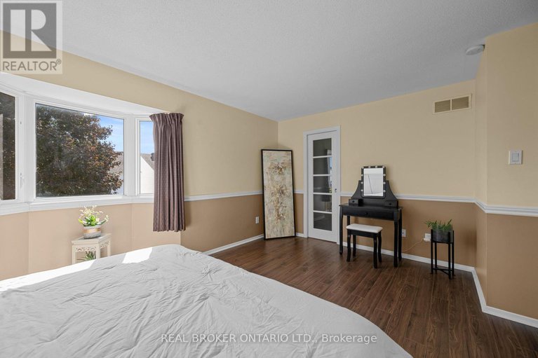 28963282/618-tourelle-drive/fallingbrookgardenway-south/ottawa/ontario/K4A3H4_23