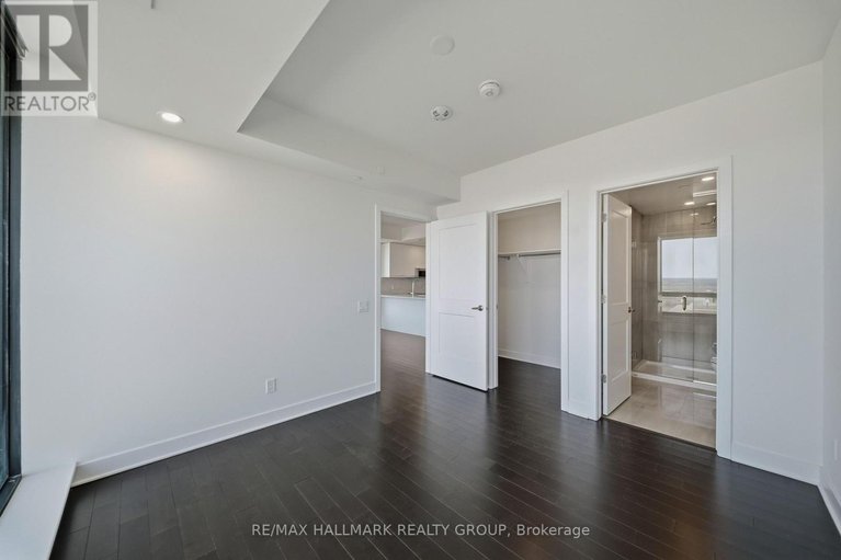 29589387/2406-180-george-street/lower-townbyward-market/ottawa/ontario/K1N0G8_17