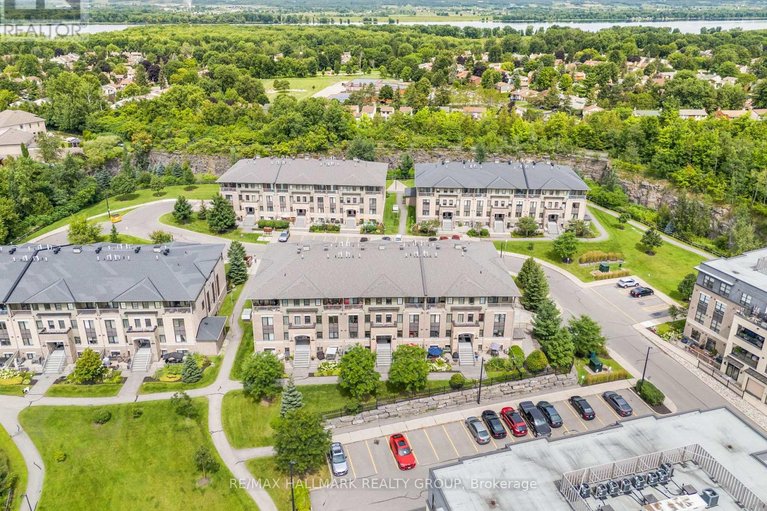 29657776/265-titanium-a-private/convent-glen-north/ottawa/ontario/K1C0A5_25