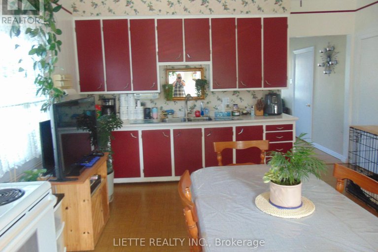 28823591/21968-main-street/north-glengarry-lochiel-twp/north-glengarry/ontario/K0B1H0_12