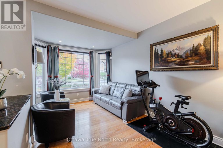 29043619/507-kochar-drive/mooneys-bay/ottawa/ontario/K2C4G9_2