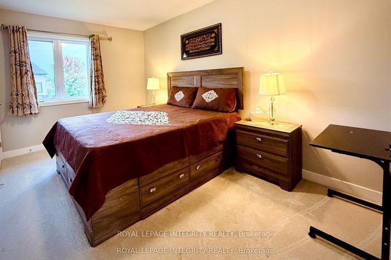 28954016/550-borbridge-avenue/riverside-southgloucester-glen/ottawa/ontario/K4M0H9_17