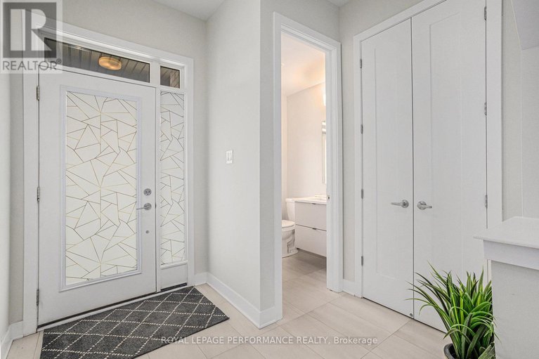 29228640/233-beaugency-street/orleans-village/ottawa/ontario/K1W0T2_31