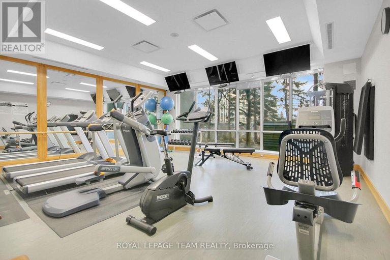 28239573/2401-38-metropole-private/westboro-north/ottawa/ontario/K1Z1E9_45