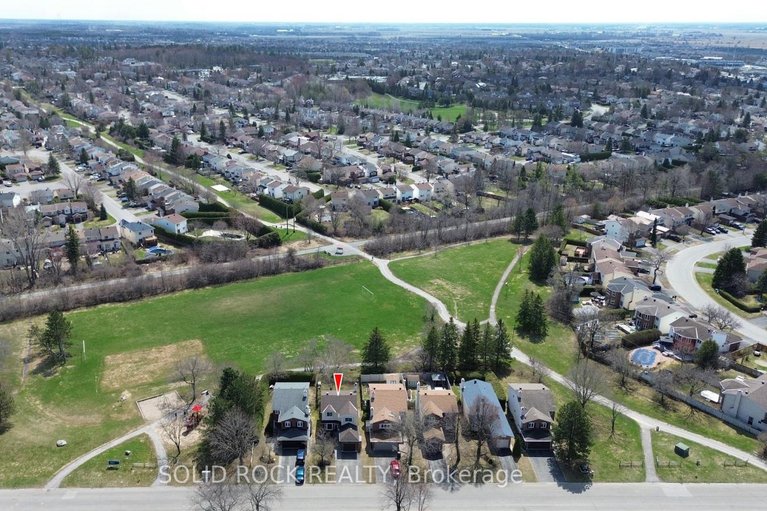 29651651/20-shetland-way/bridlewood/ottawa/ontario/K2M1R9_45