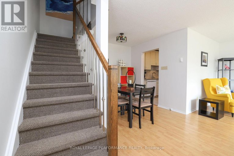 28932597/a-2-lovell-lane/westcliffe-estates/ottawa/ontario/K2H9B6_5