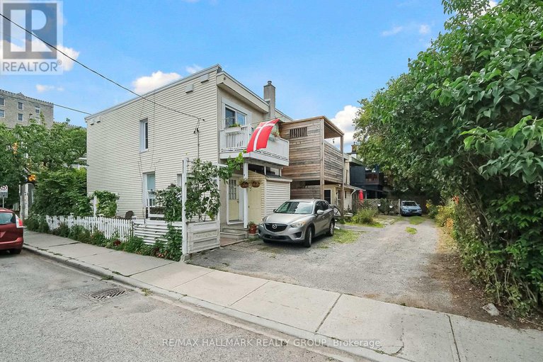 28774423/230-booth-street/west-centre-town/ottawa/ontario/K1R7J6_45