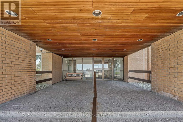 28570887/521-1599-lassiter-terrace/beaconwood/ottawa/ontario/K1J8R6_3